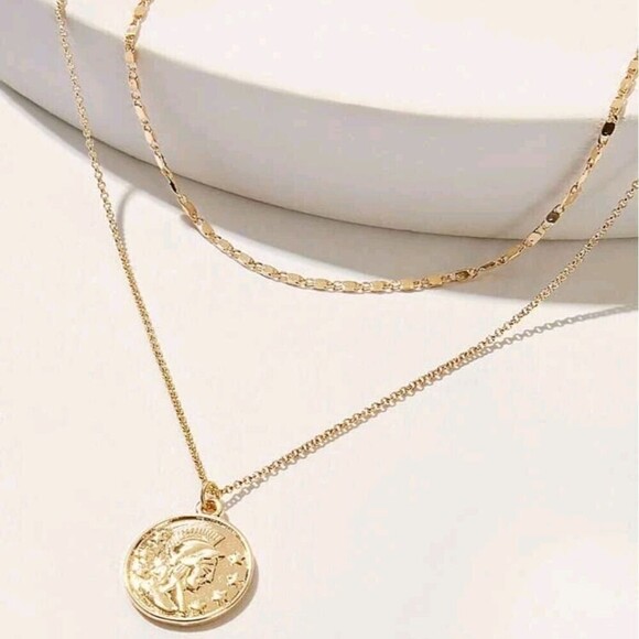 💖 2/$30 Gold tone metal chain coin pendant multi layered boho cute necklace - Picture 4 of 7